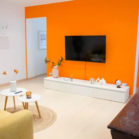 Orange Please - * Τεργέστη